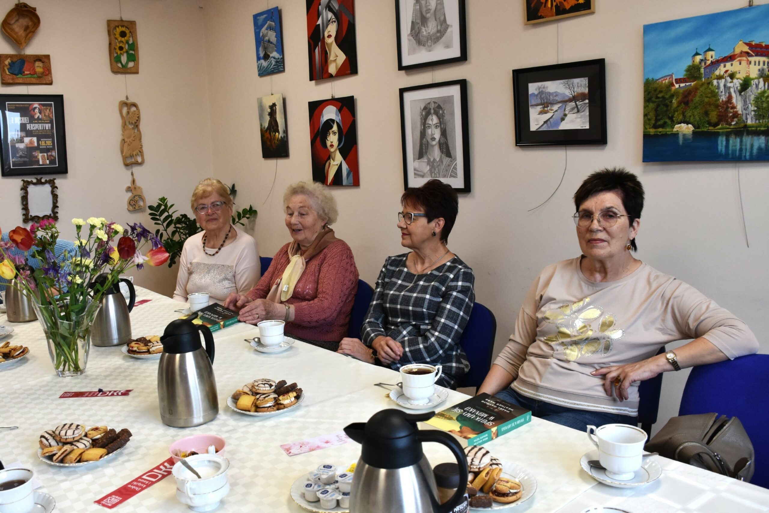 Dyskusyjny Klub Książki – 22 maja: książka Spotkajmy się w Monako. Opowieść o Grace Kelly